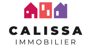 CALISSA IMMOBILIER : Agence Immobilière de Confiance Logo de l'agence CALISSA IMMOBILIER avec trois maisons stylisées aux couleurs rose, orange et violet, sur fond bordeaux.